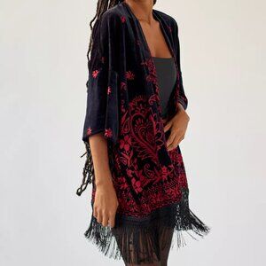 ♥️Boho velvet fringe duster - One Size - Black/Maroon